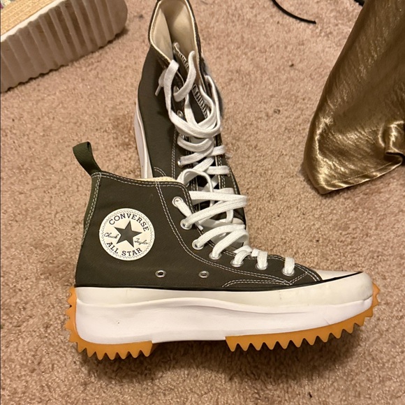 High-Top Converse - Picture 2 of 3